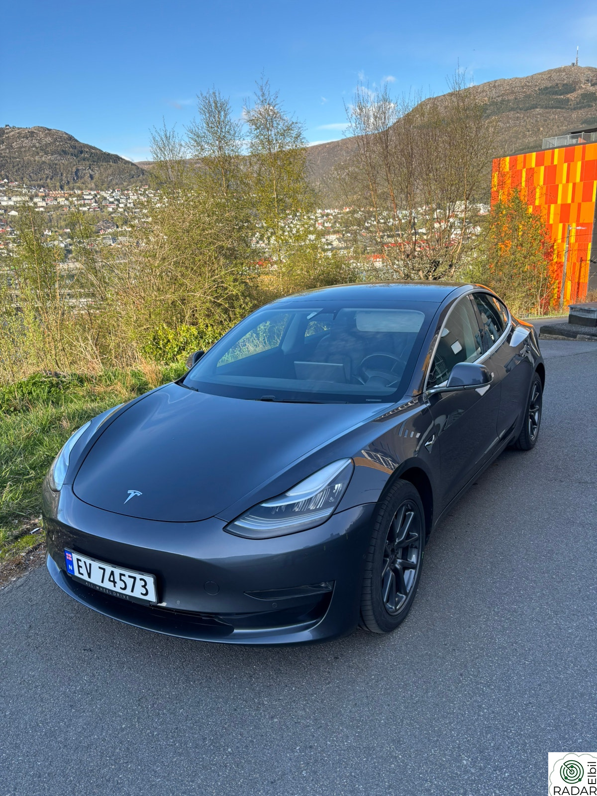 TESLA Model 3 Long Range AWD