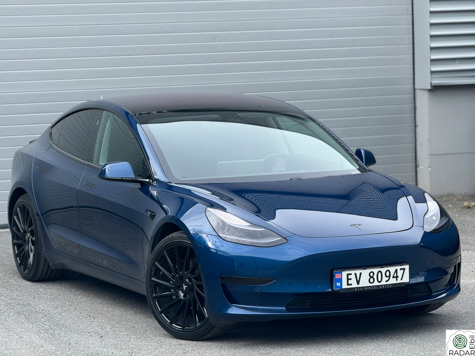 TESLA Model 3 Tesla Model 3 LR AWD 2019 – Hengerfeste