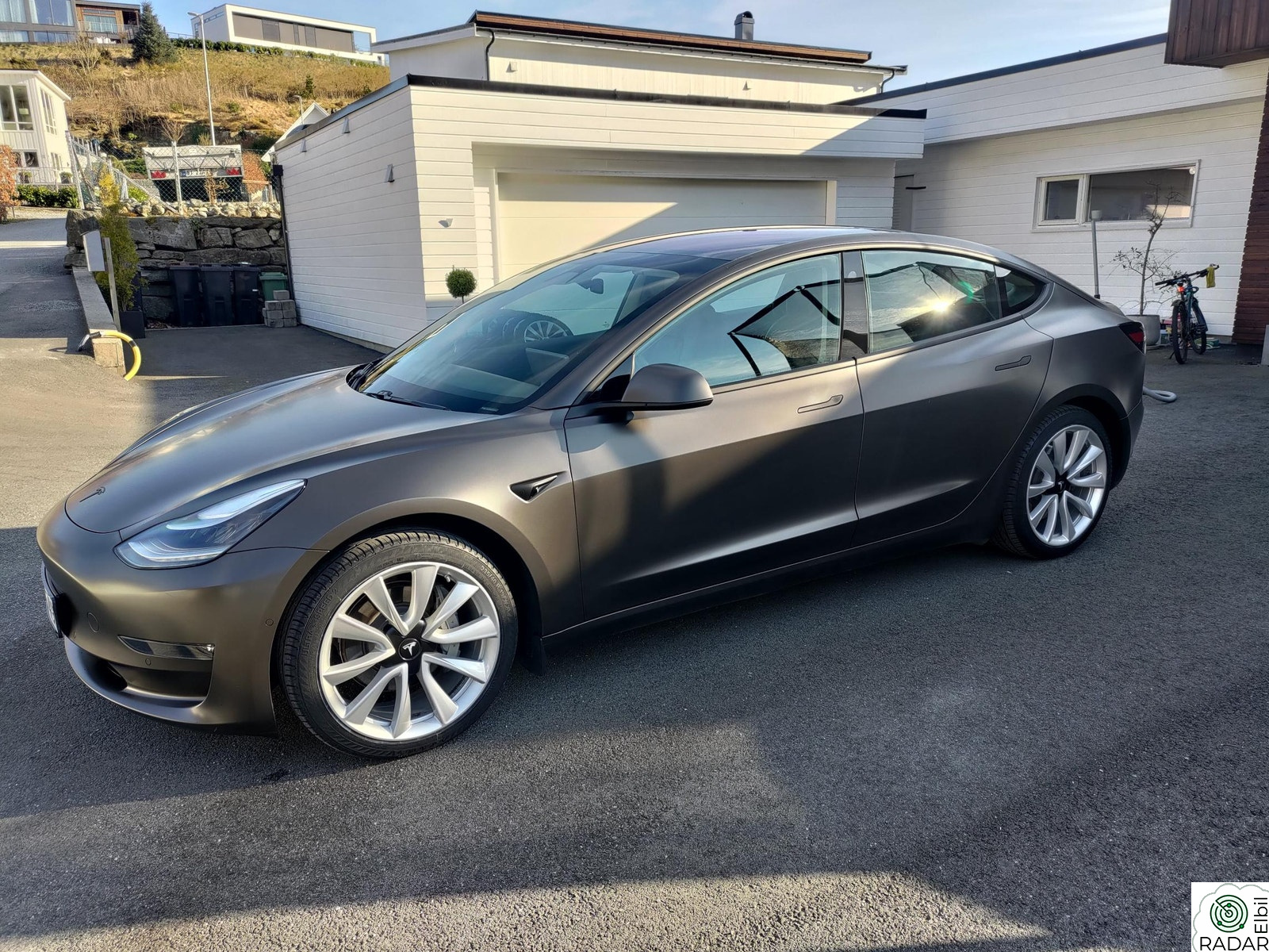 TESLA Model 3 Long Range AWD