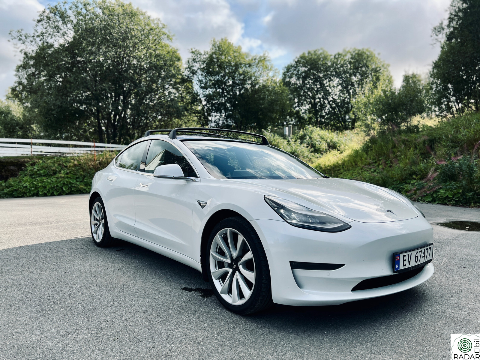 TESLA Model 3 Long Range AWD