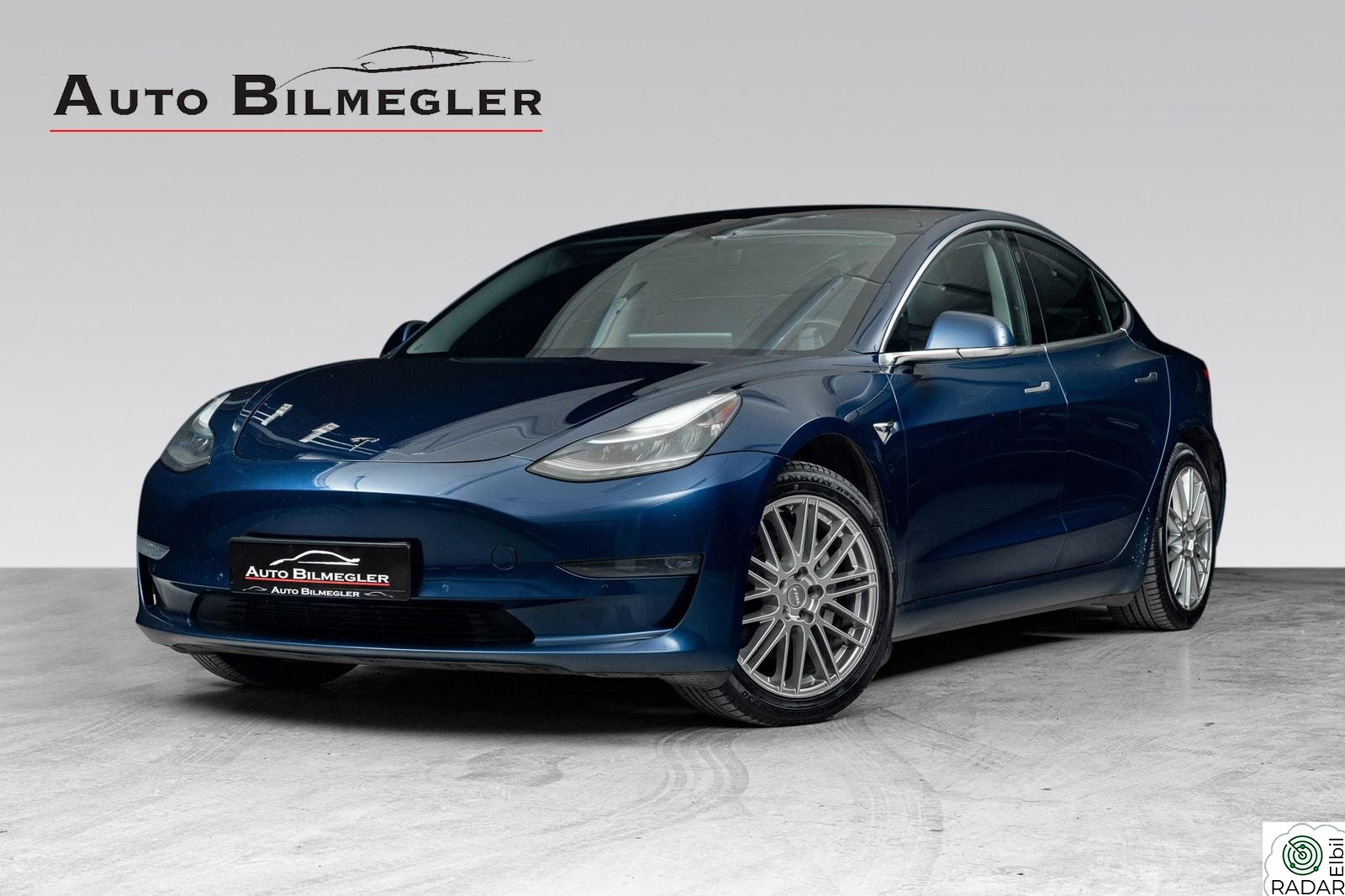 TESLA Model 3 LONG RANGE AWD PREMIUM-LYD SKINN PANO AP NAVI LED KROK+
