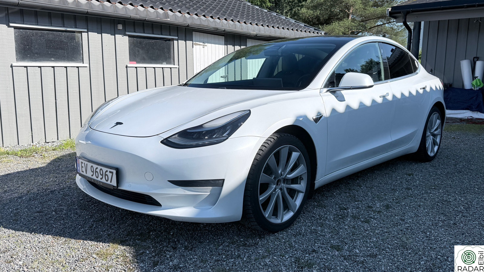 TESLA Model 3 Long Range AWD