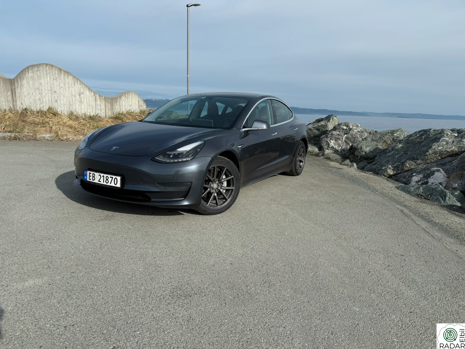 TESLA Model 3 LR 4*4 AP, Hengerfeste, EU-OK 10.04.27