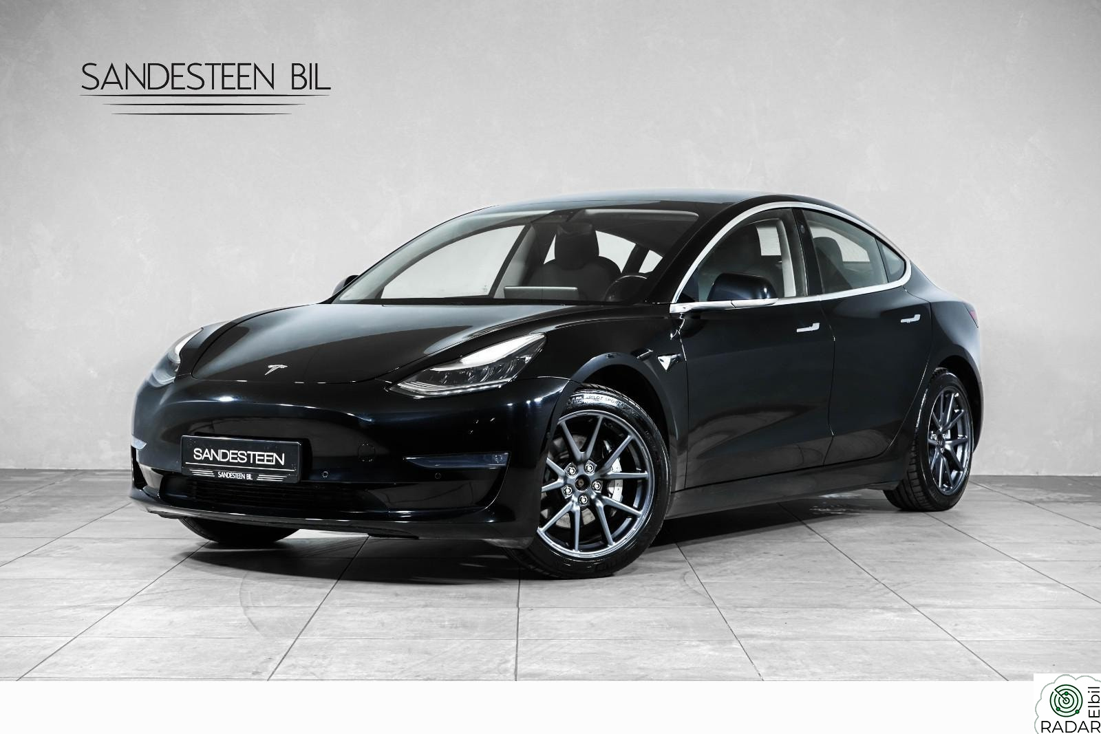 TESLA Model 3 LONG RANGE/HENGERFESTE/AUTOPILOT/KAMERA/GLASSTAK/SKINN