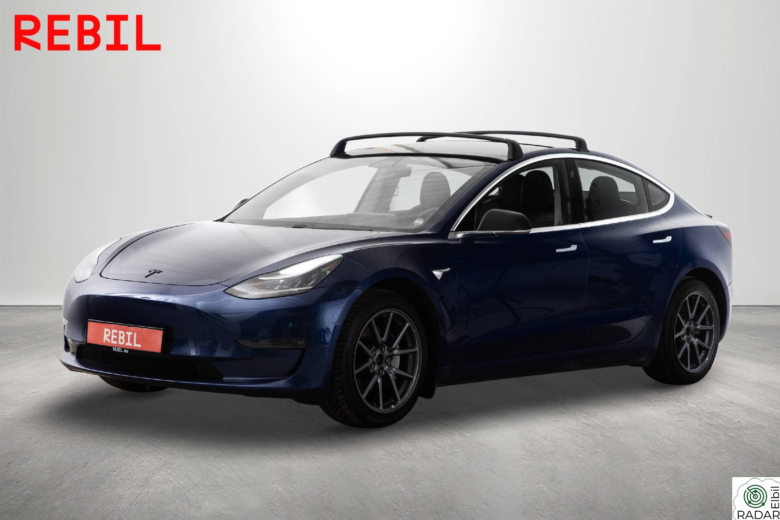 TESLA Model 3 560km(WLTP)/LR/AWD/MCU2/Krok/Navi/R.kam/Pano/AP/Memory