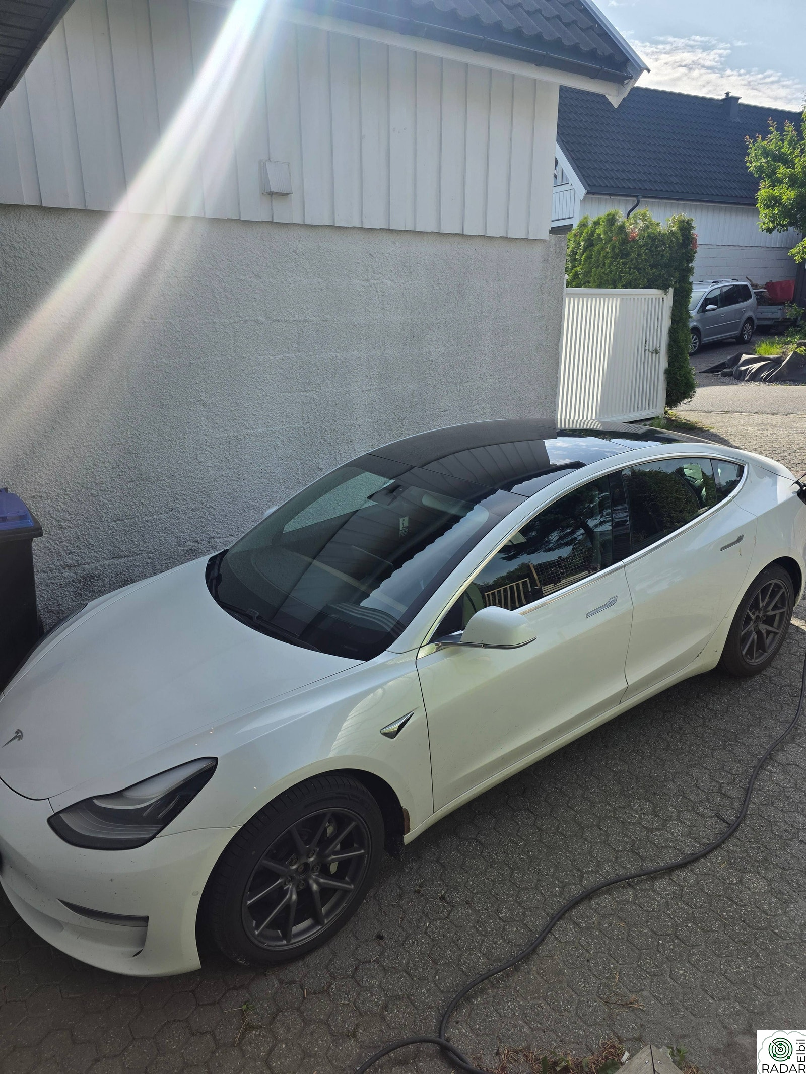 TESLA Model 3 TESLA Model 3