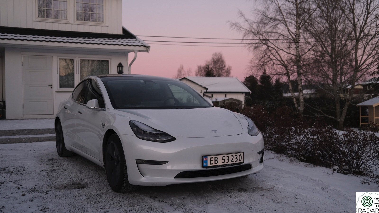 TESLA Model 3 Long Range AWD! Velholdt! Freshe dekk! 1 eier!