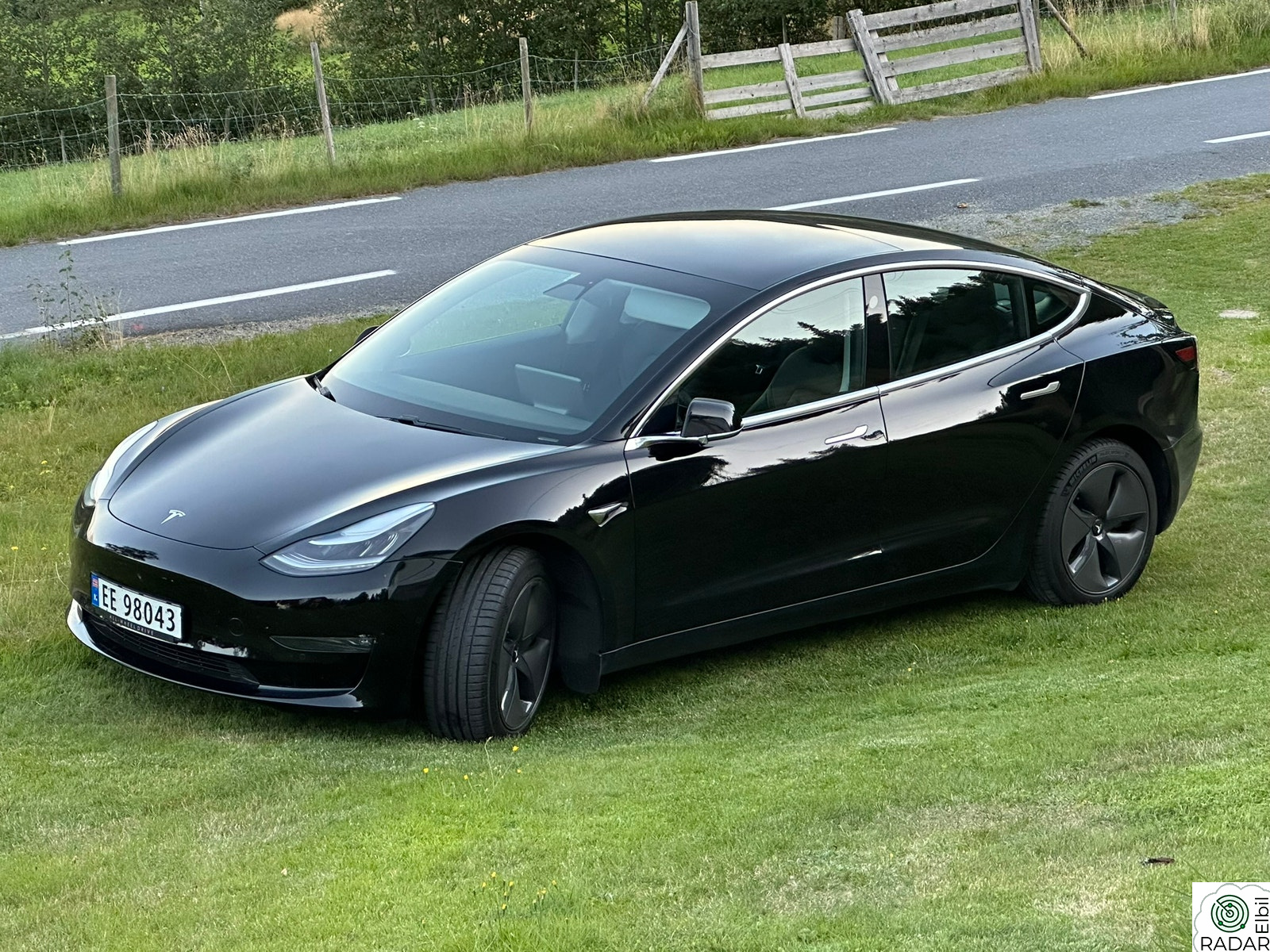 TESLA Model 3 Long Range AWD 498 hk Utvidet fabrikkgaranti