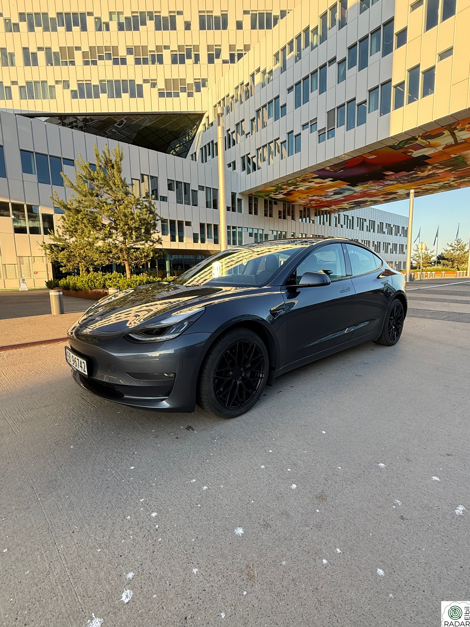 TESLA Model 3 Long Range AWD