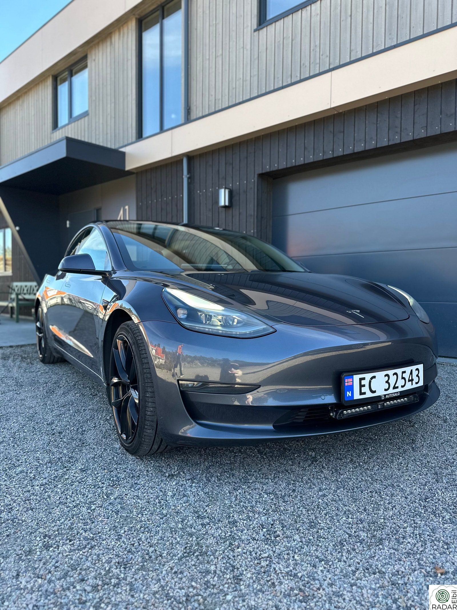 TESLA Model 3 Long Range AWD