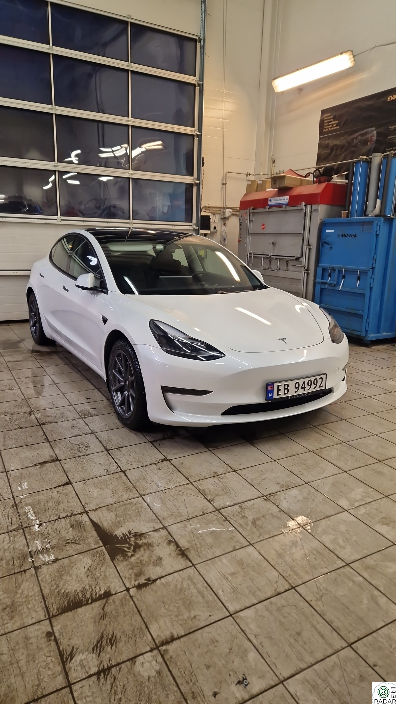 TESLA Model 3 Long Range AWD