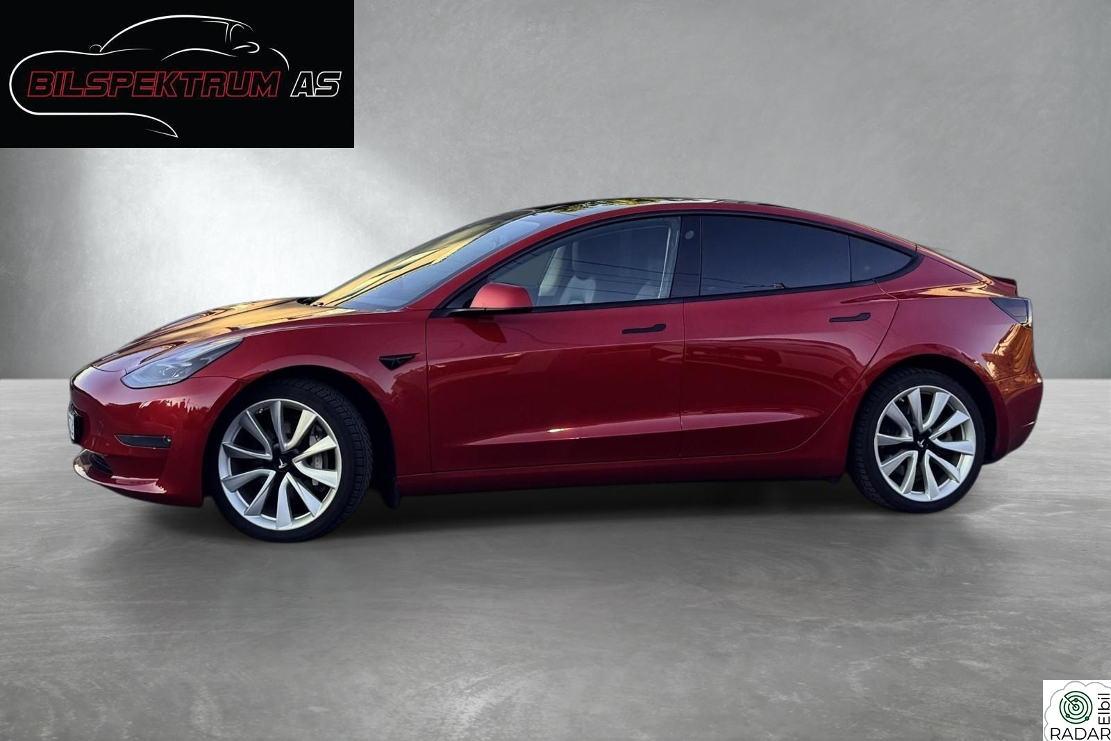 TESLA Model 3 Long-Range AWD // Premium, AutoPilot, Sport, V.pumpe++