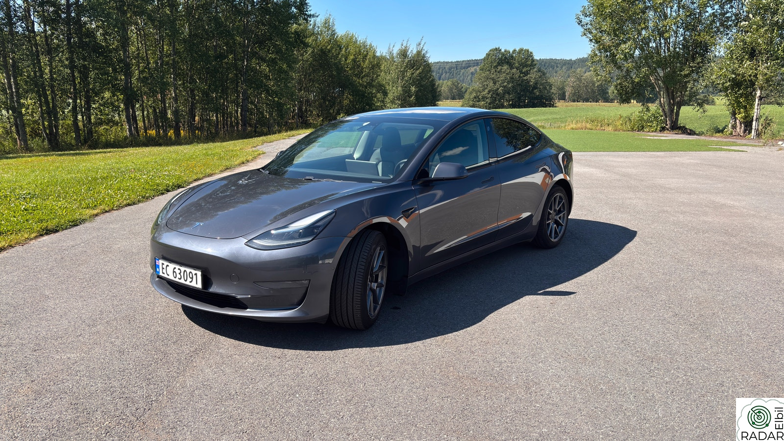 TESLA Model 3 Long Range AWD