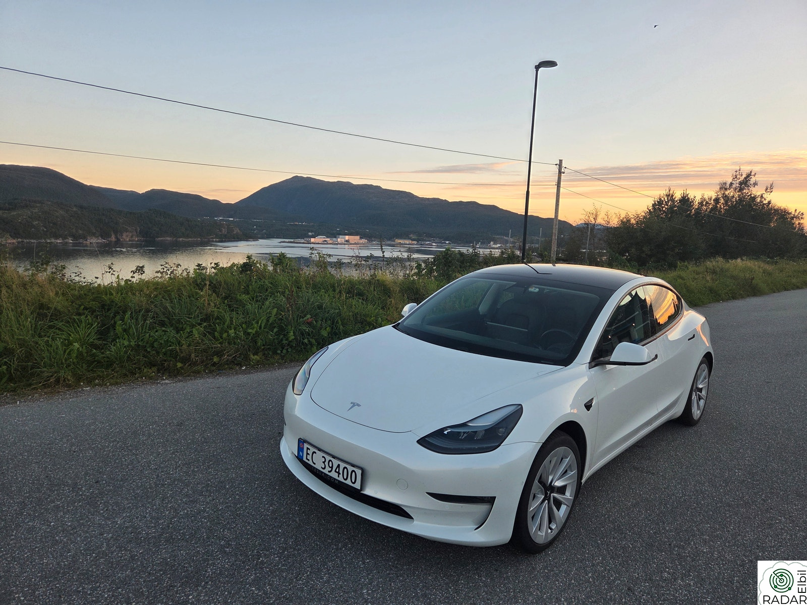TESLA Model 3 Long Range AWD