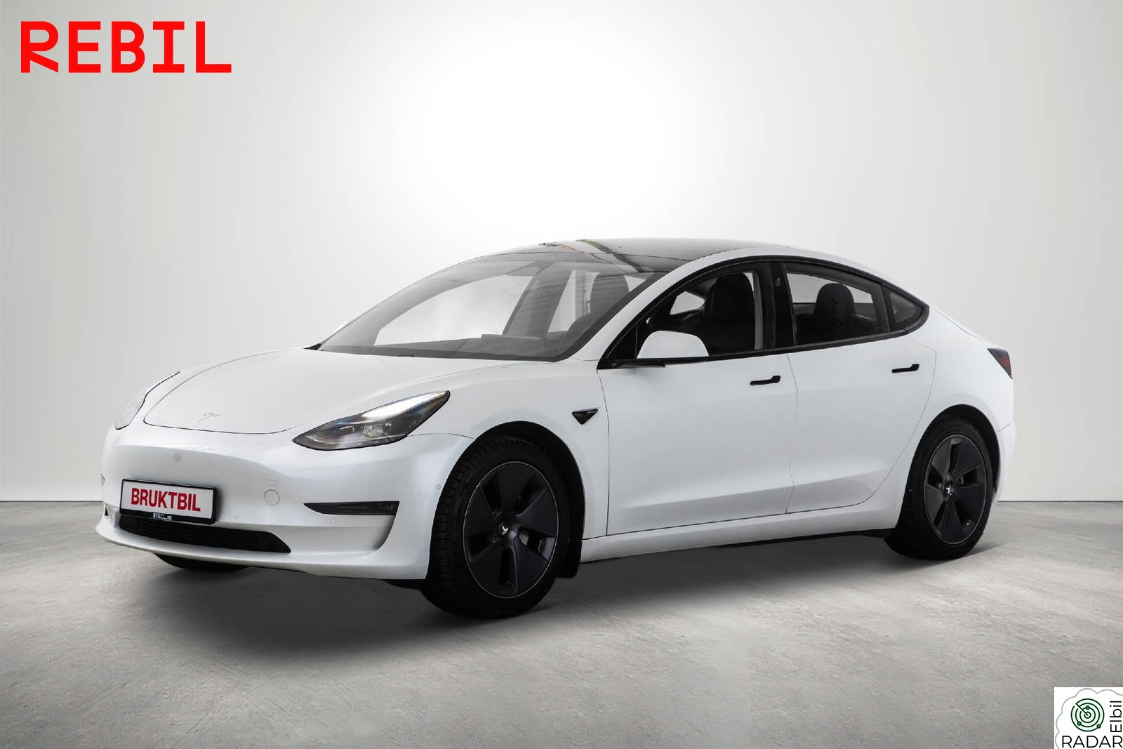 TESLA Model 3 614km (WLTP)/LR/AWD/MCU2/Navi/R.kam/Pano/AP/V.pumpe