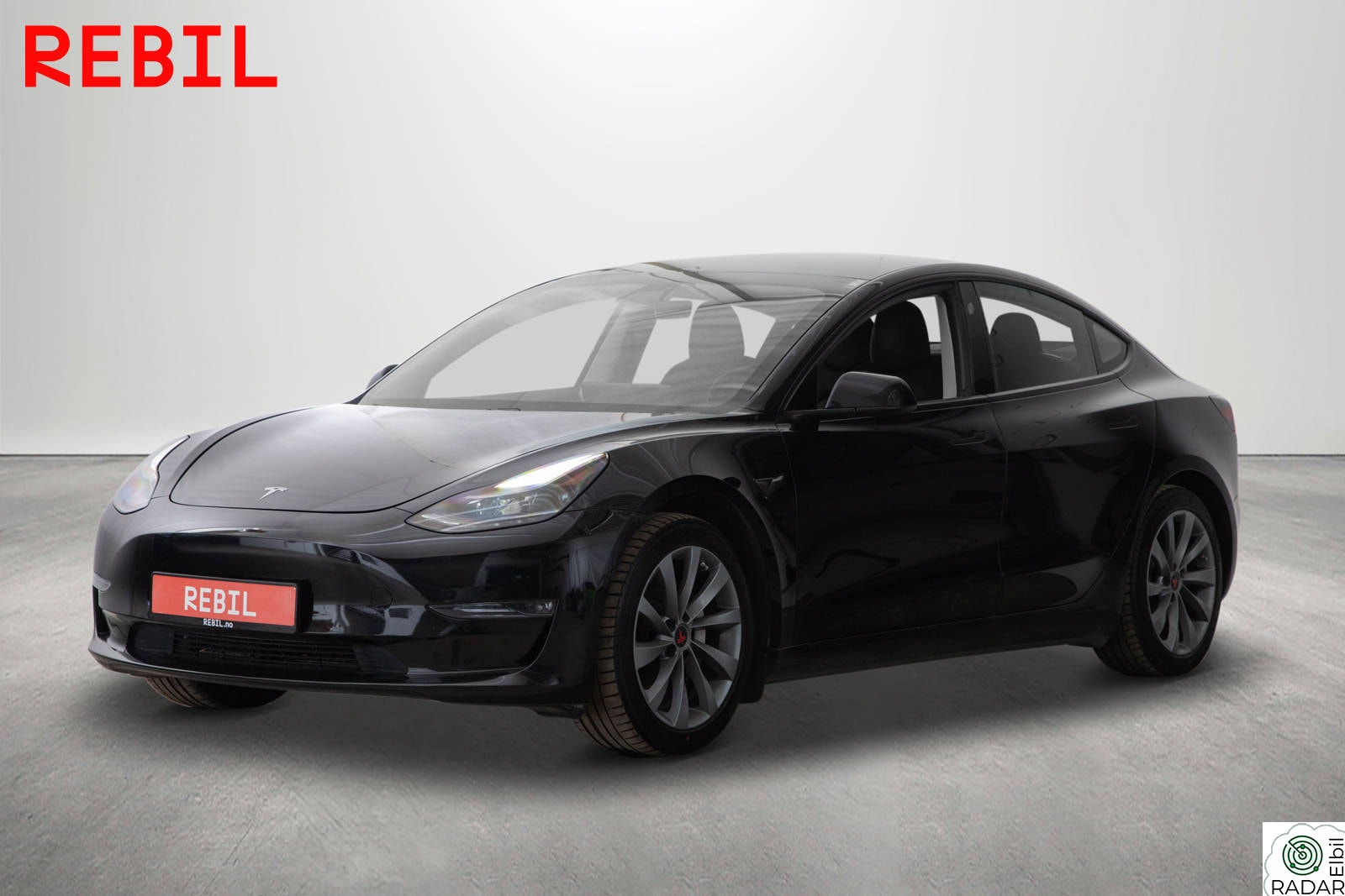 TESLA Model 3 614km/LongRange/AP/Krok/V.Pumpe/MCU2/Facelift/AWD