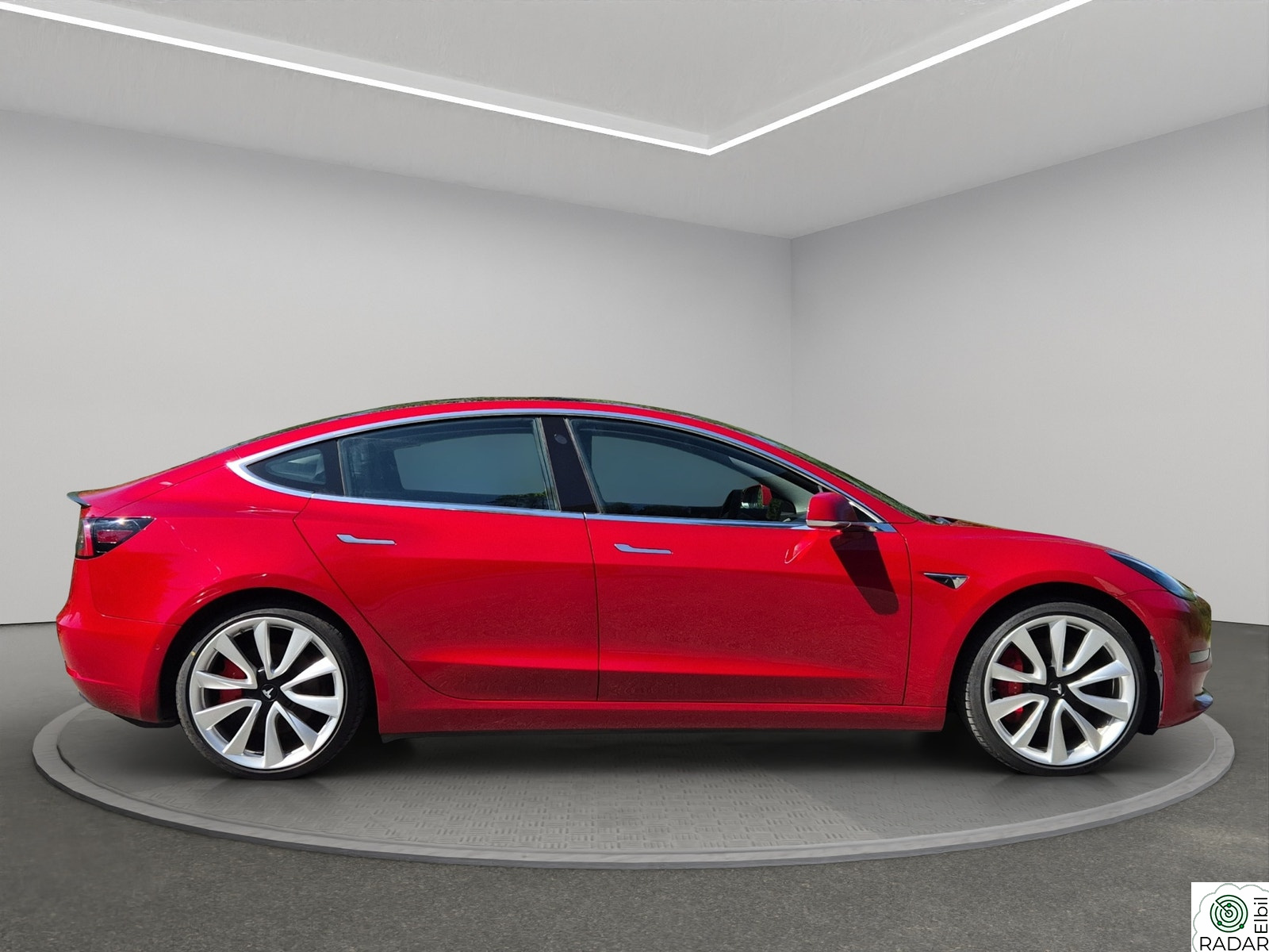 TESLA Model 3 Performance 4x4 - 1 EIER - SÆRDELES PEN! 530KM wltp
