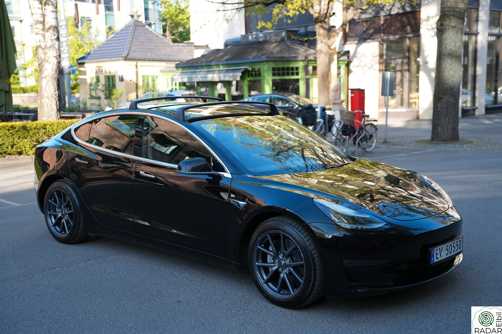 TESLA Model 3 Long Range AWD