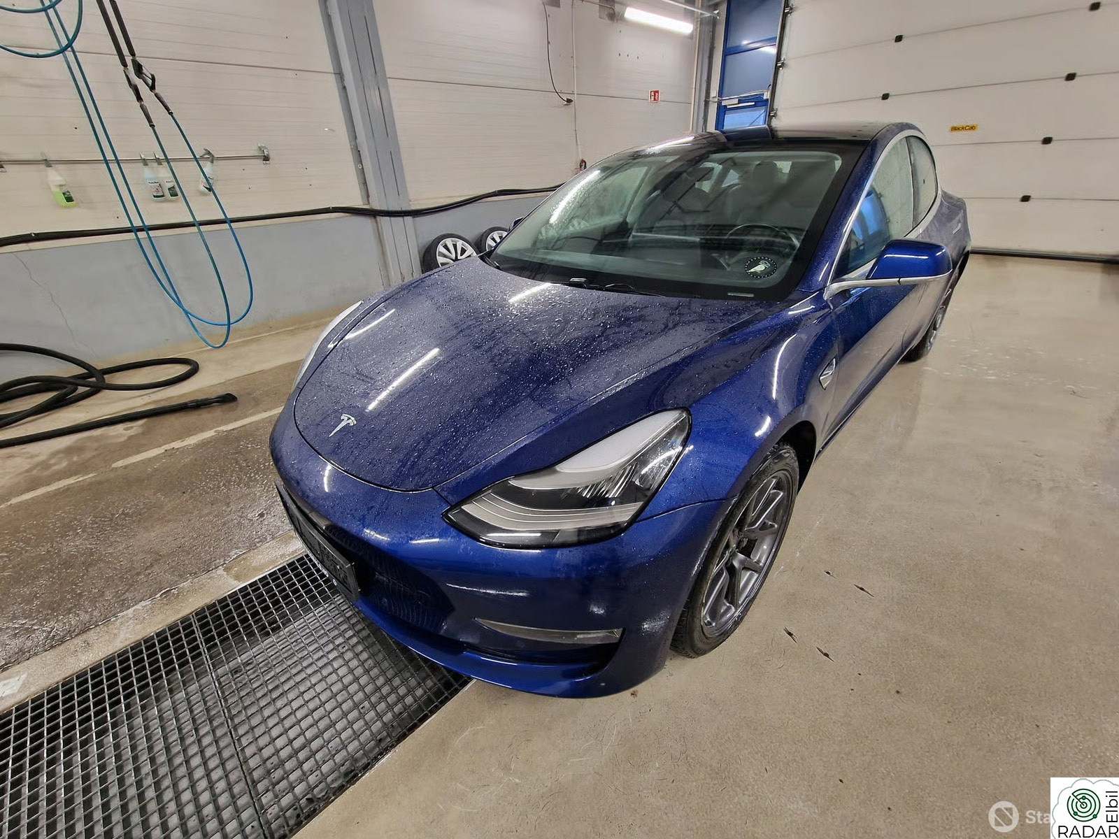 TESLA Model 3 Long Range AWD