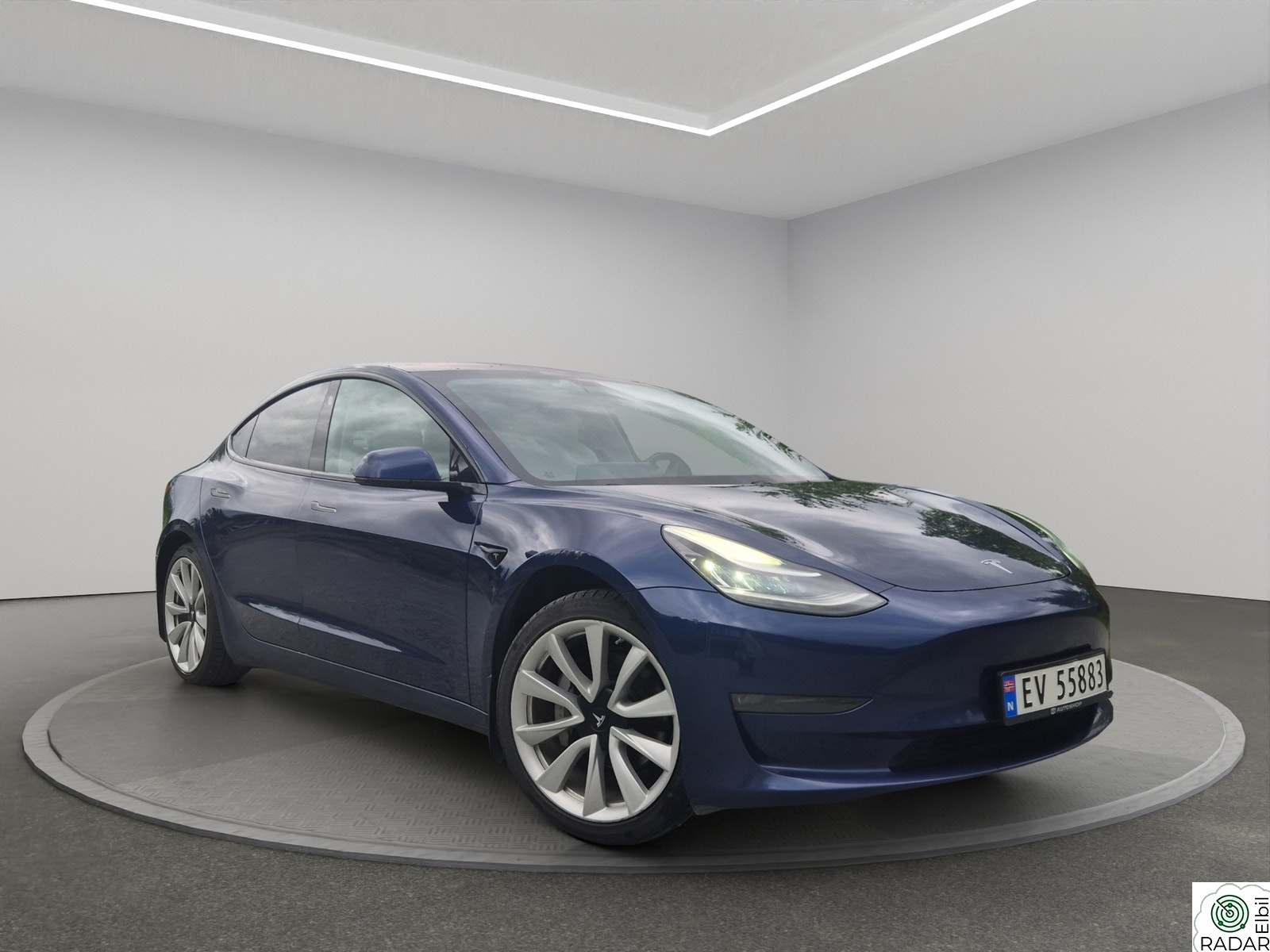TESLA Model 3 Long Range - 560KM WLTP - 4x4 - NY EU
