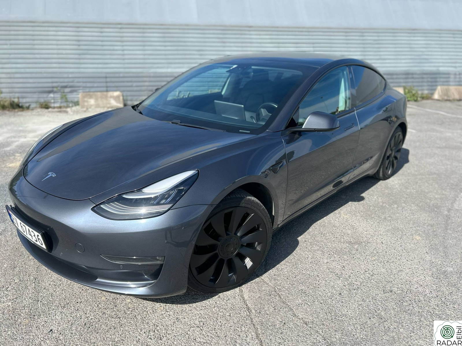 TESLA Model 3 Long Range AWD