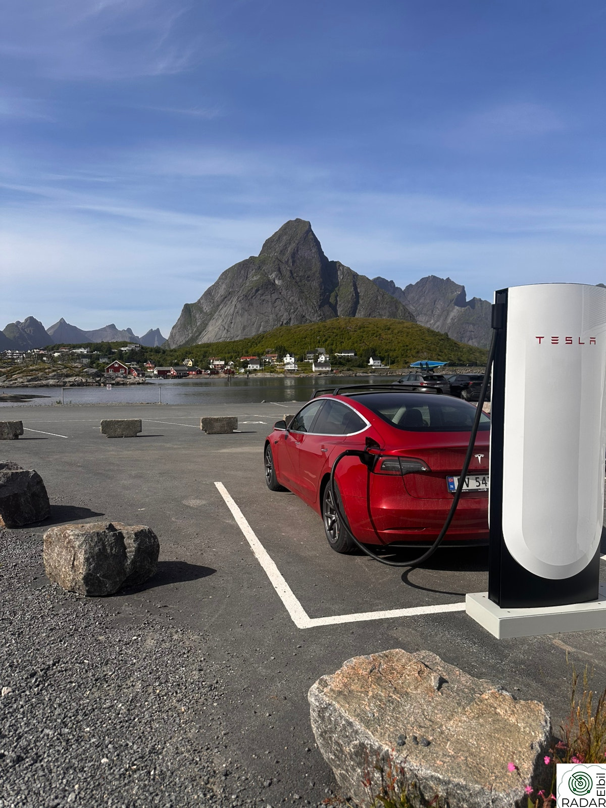 TESLA Model 3 Long Range AWD