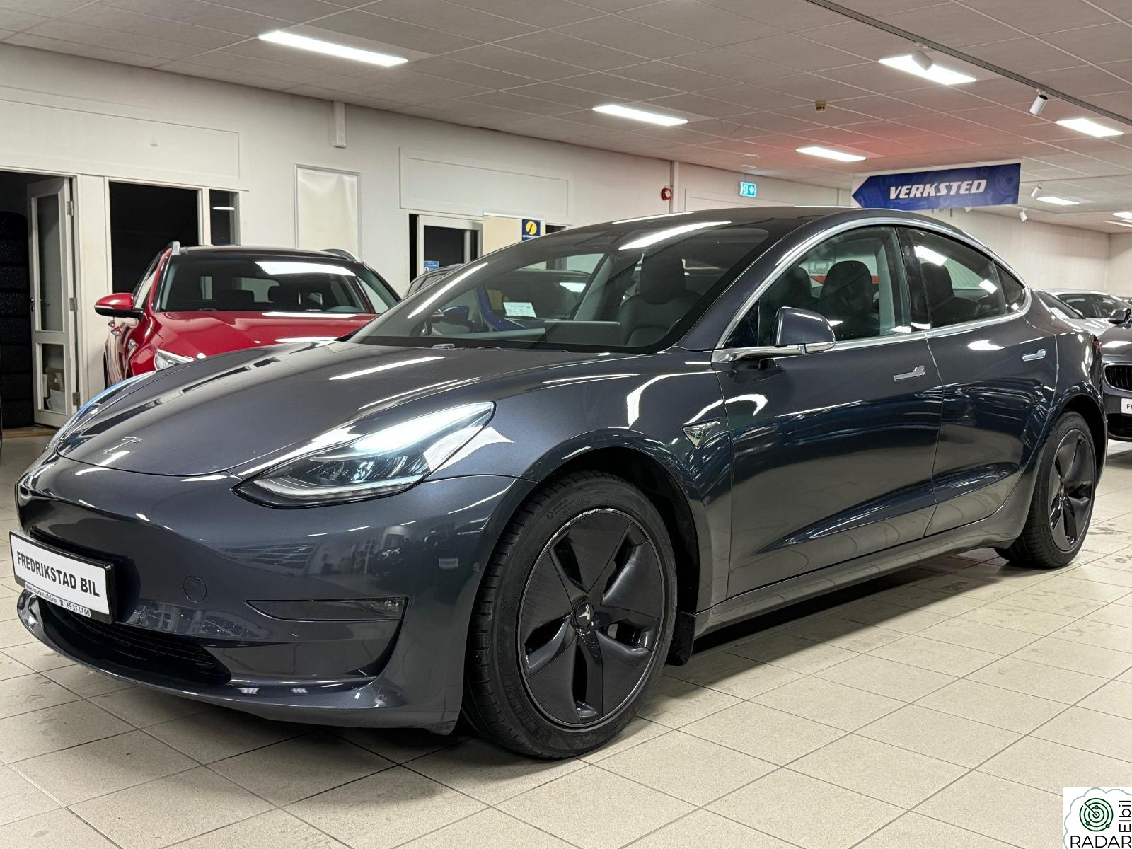 TESLA Model 3 LONG RANGE-4WD-PREMIUM-PANO-SKINN-NORSK-ADAPTIV CRUISE