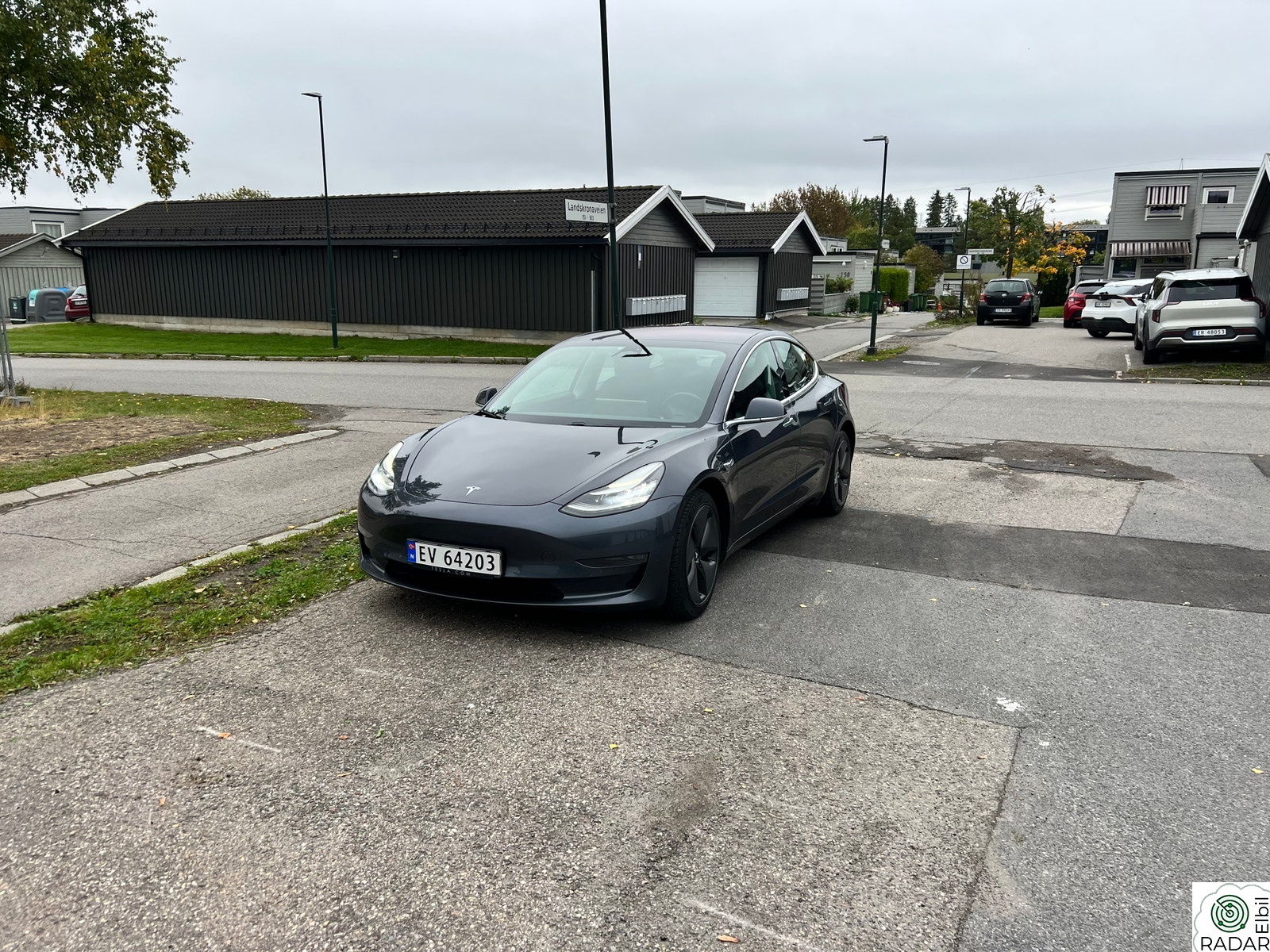 TESLA Model 3 Long Range AWD
