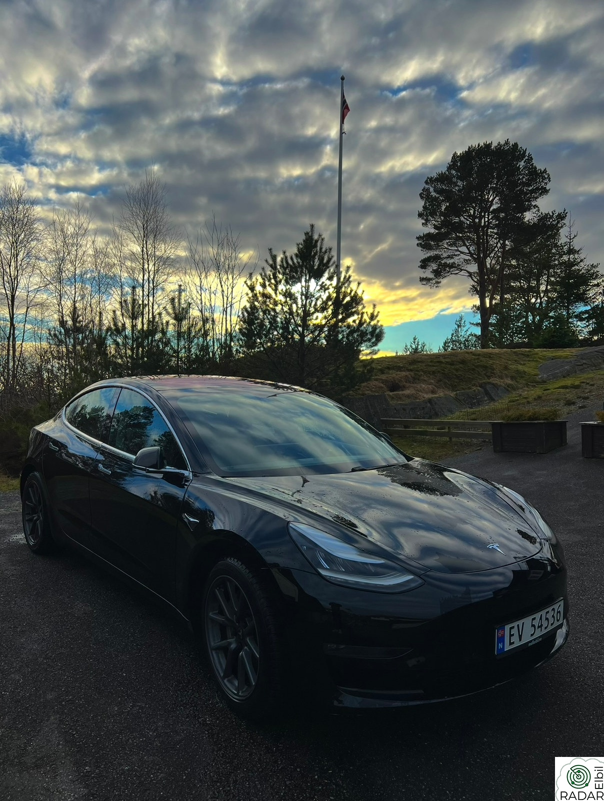 TESLA Model 3 Long Range AWD