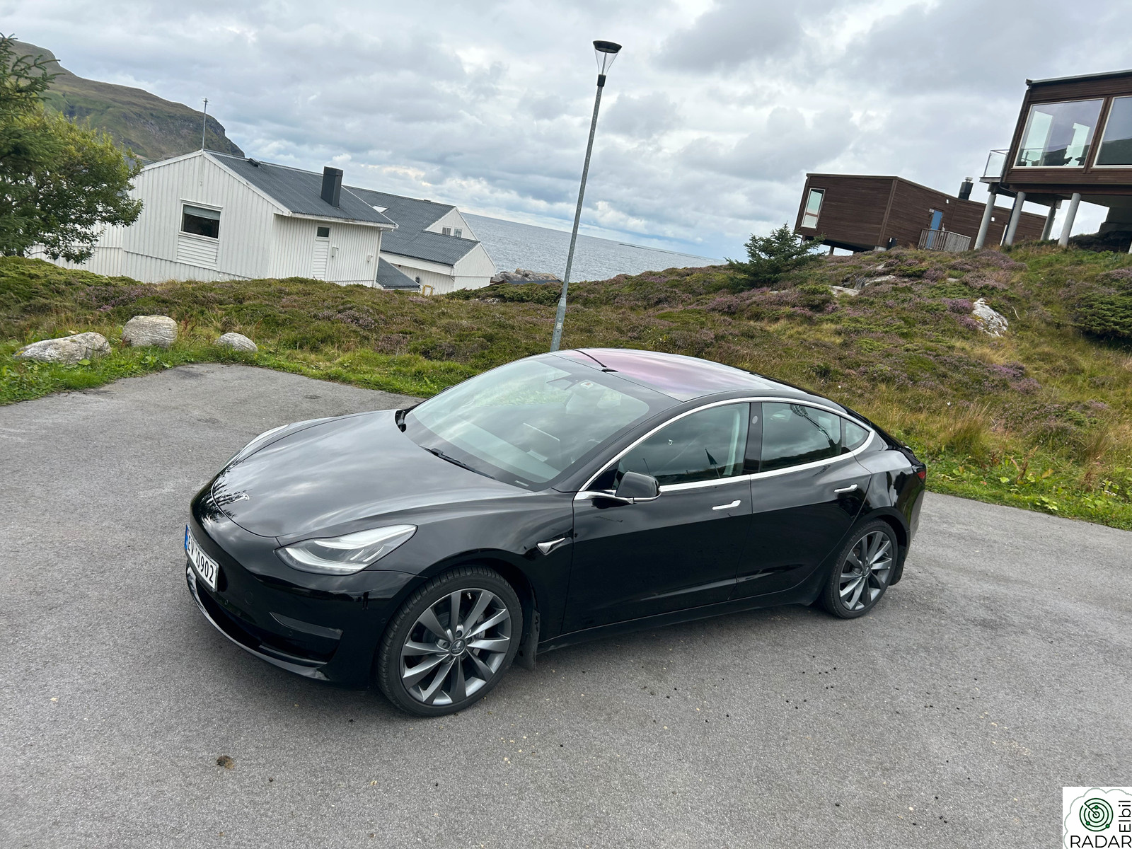 TESLA Model 3 Long Range AWD