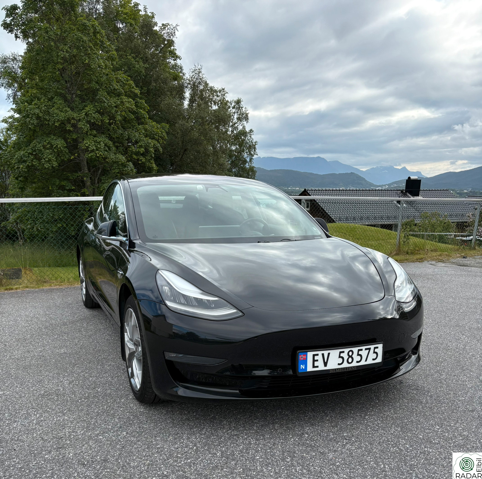 TESLA Model 3 Long Range AWD