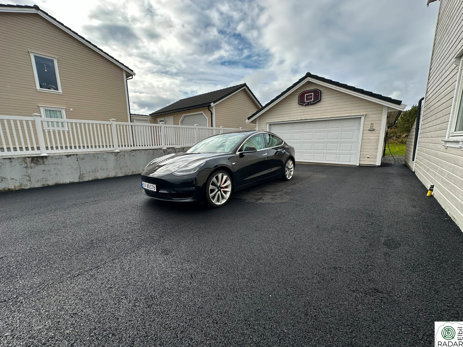 TESLA Model 3 Performance AWD