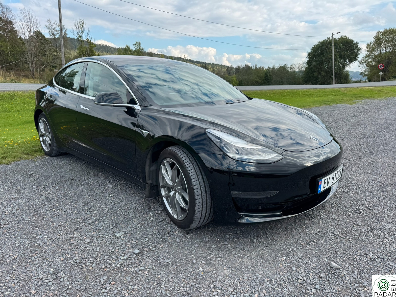 TESLA Model 3 Long Range AWD