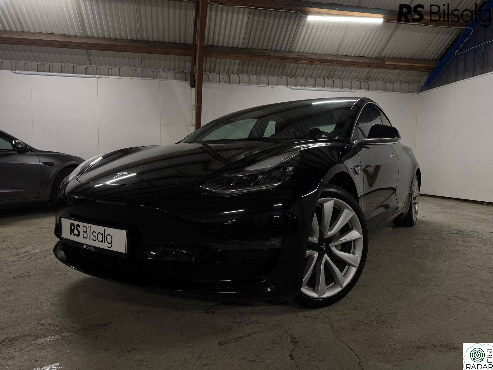 TESLA Model 3 LONG RANGE/AWD/PREMIUM/SKINN