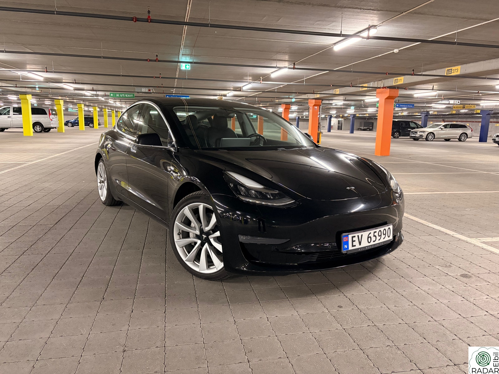 TESLA Model 3 Long Range AWD