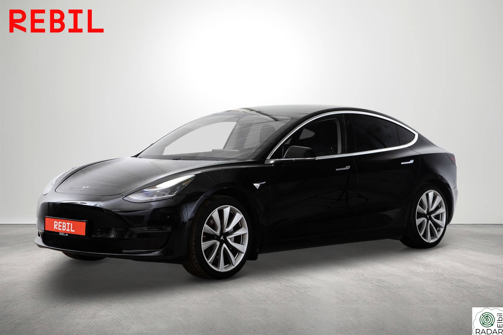 TESLA Model 3 560km (WLTP)/LR/AWD/Krok/MCU2/Navi/R.kam/Pano/AP