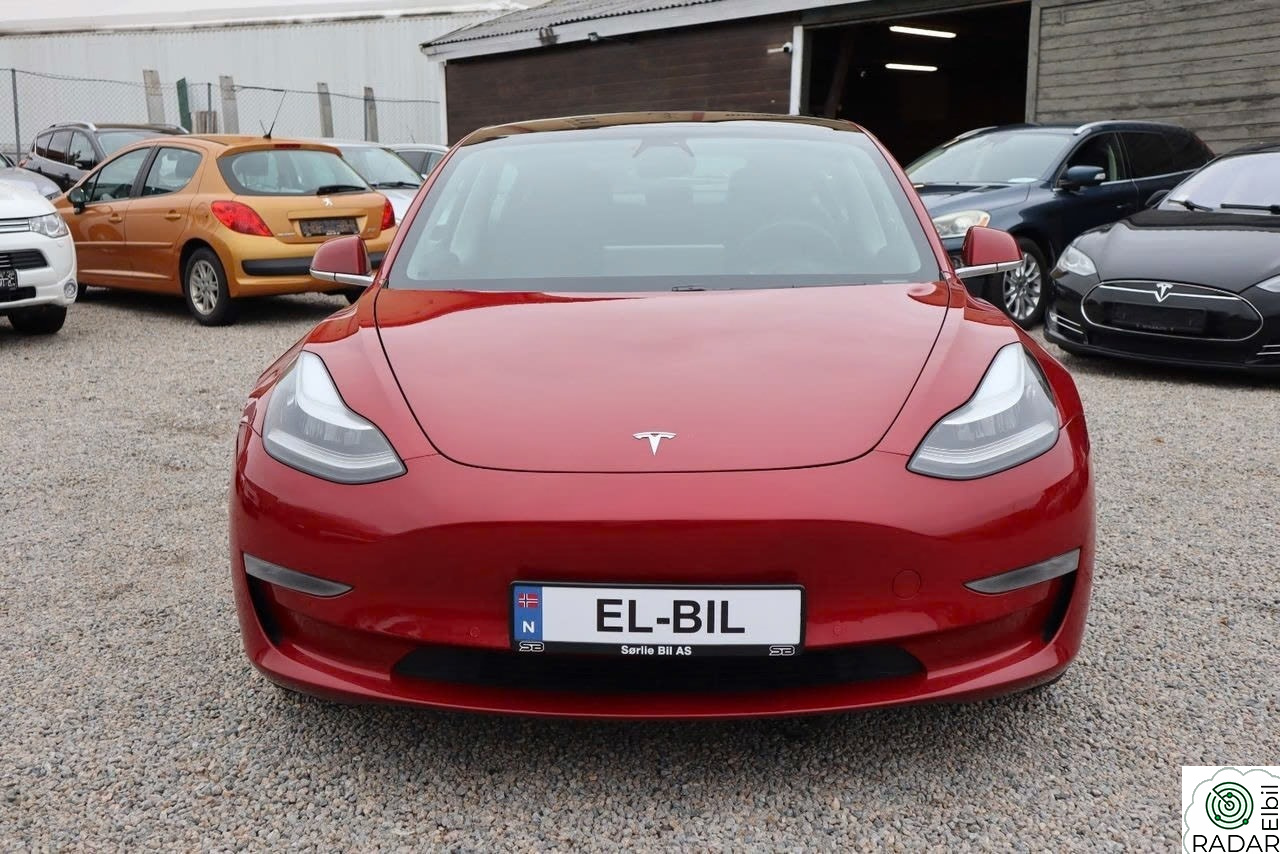 TESLA Model 3 Long Range AWD