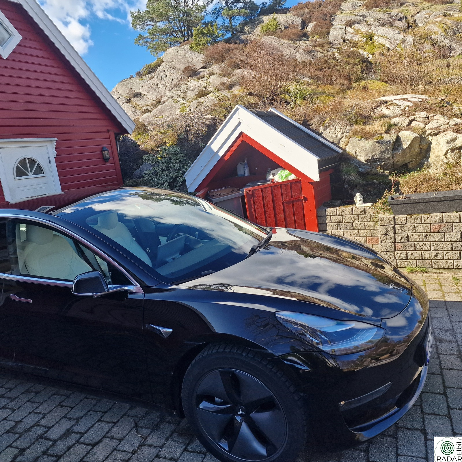 TESLA Model 3 Long Range AWD