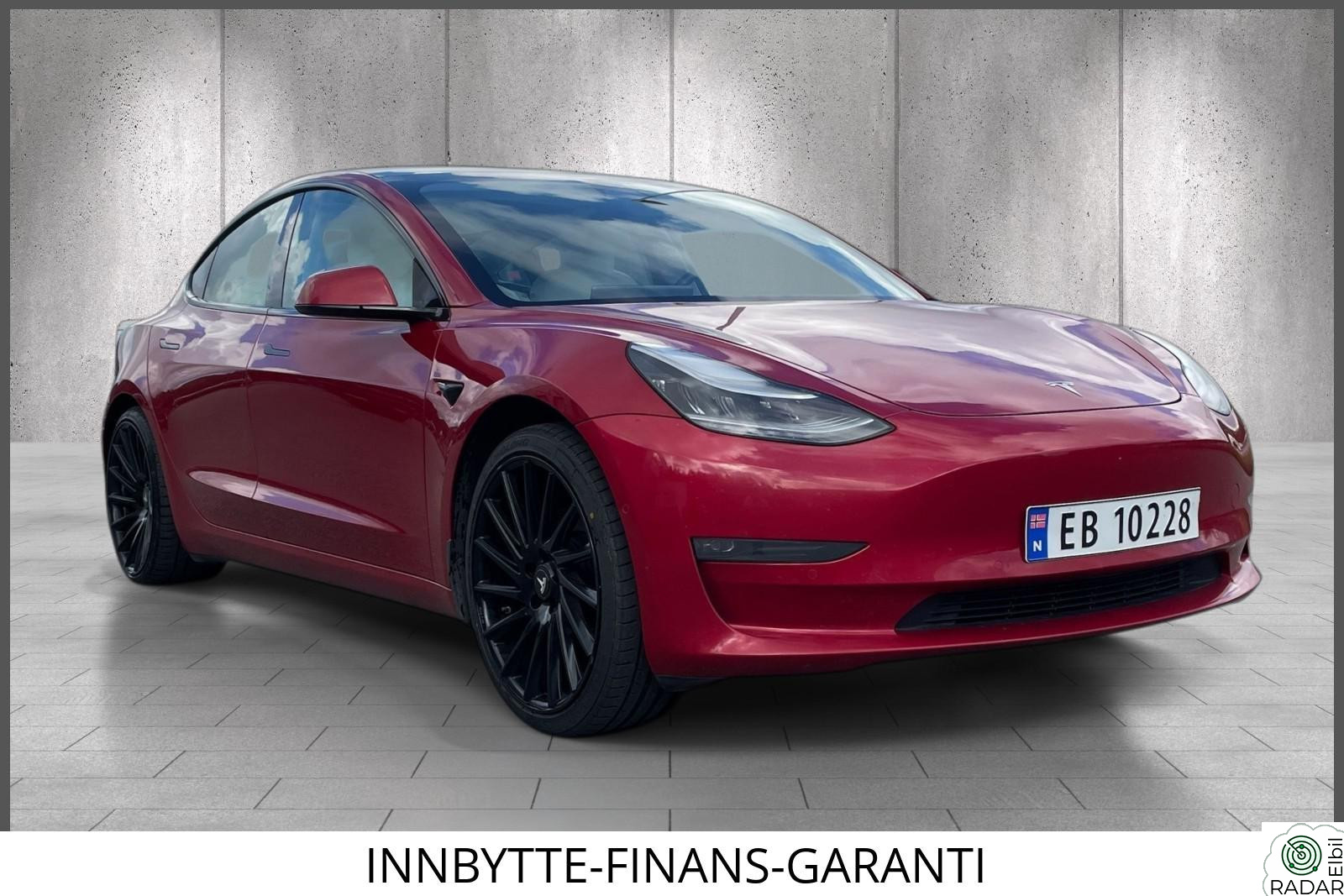 TESLA Model 3 Performance/ Dual Motor/ Panorama/ Hengerfeste/+++