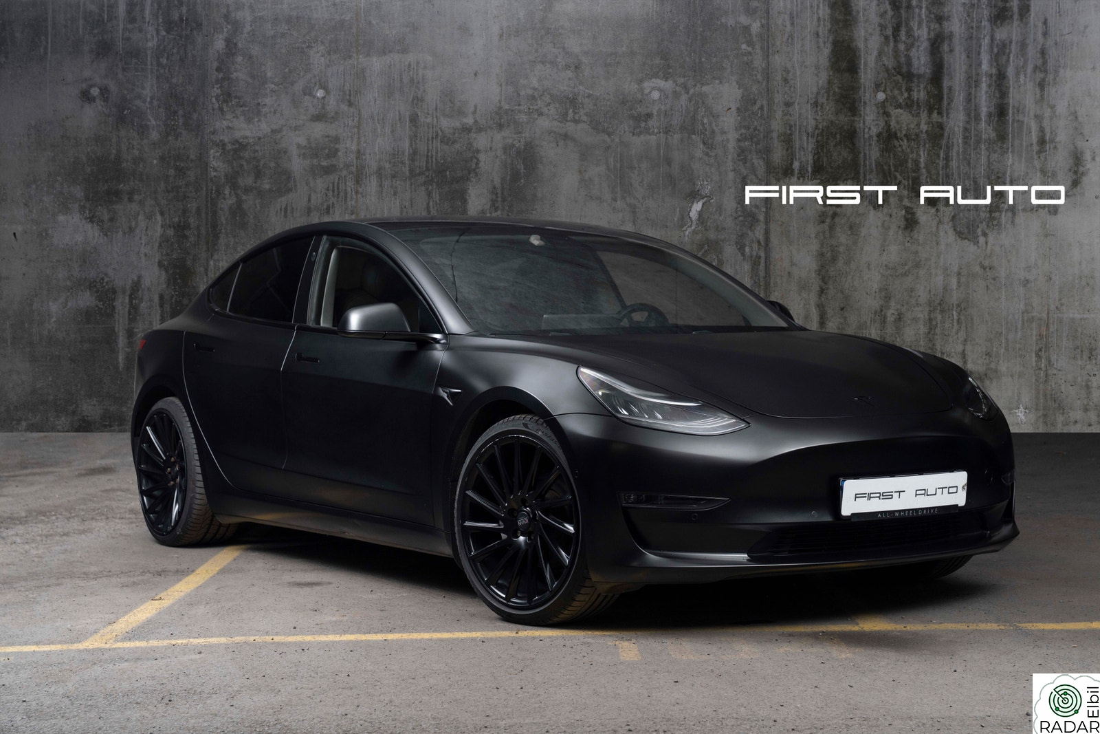 TESLA Model 3 Long Range AWD