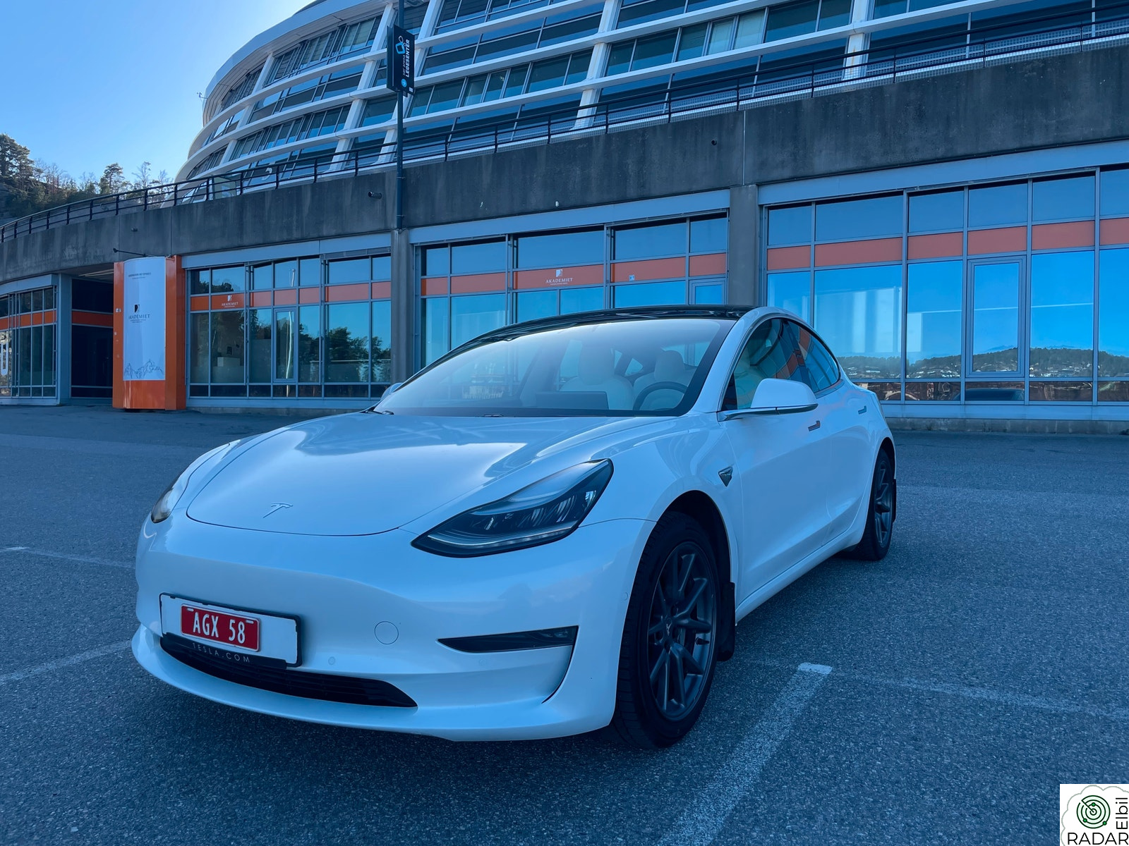 TESLA Model 3 Performance Long Range/AWD/Premium/19"/18"/EU09.27