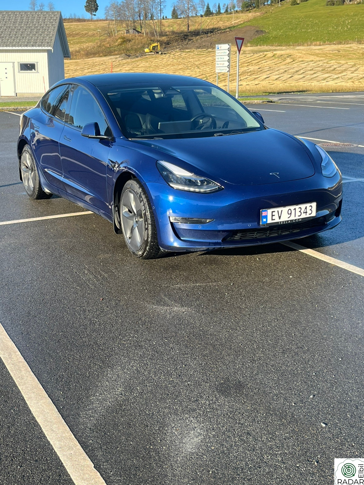 TESLA Model 3 Long Range AWD