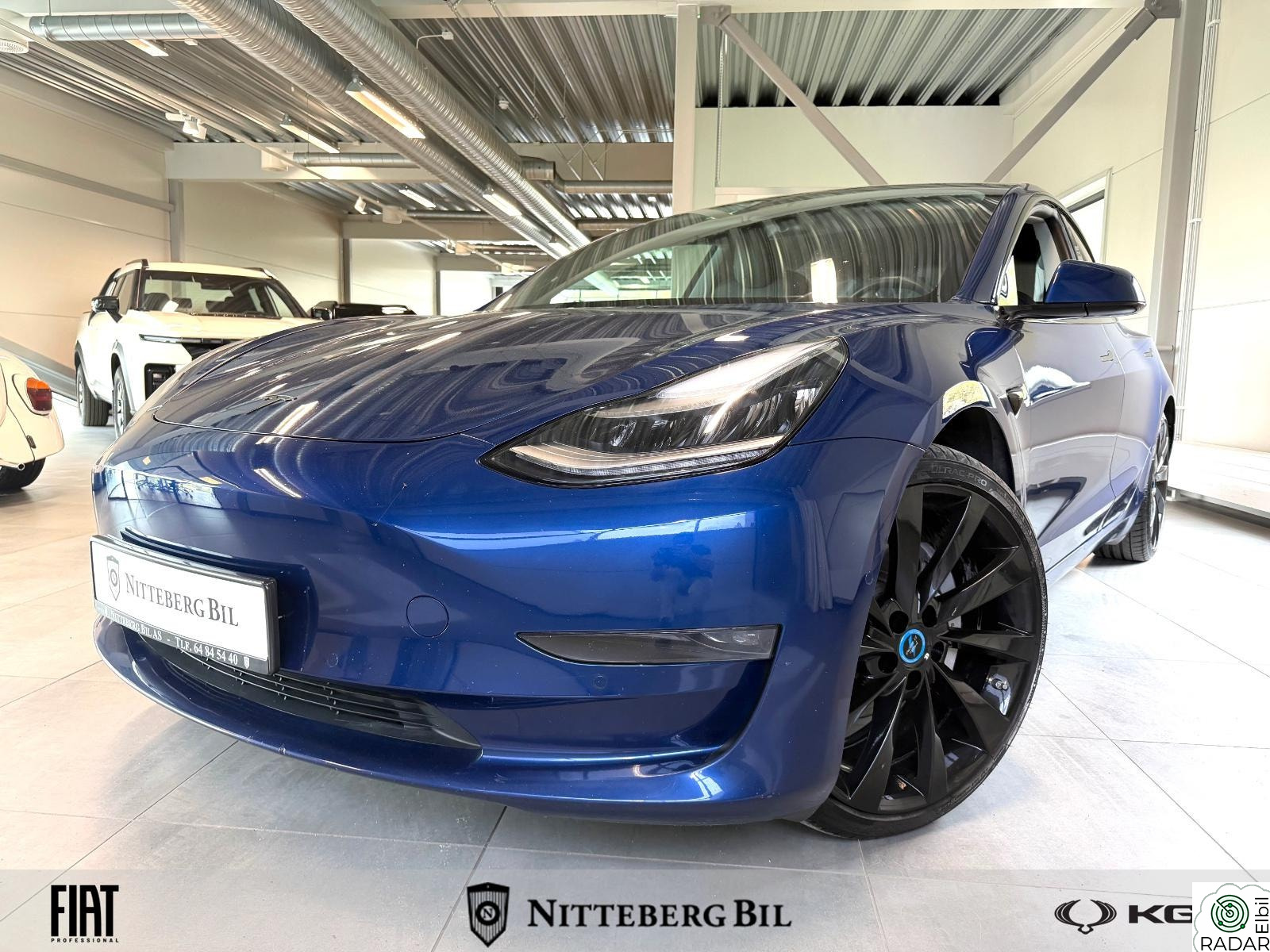 TESLA Model 3 - LR - 20" - Crome Delete- Skinn-Autopilot-Premium Lyd