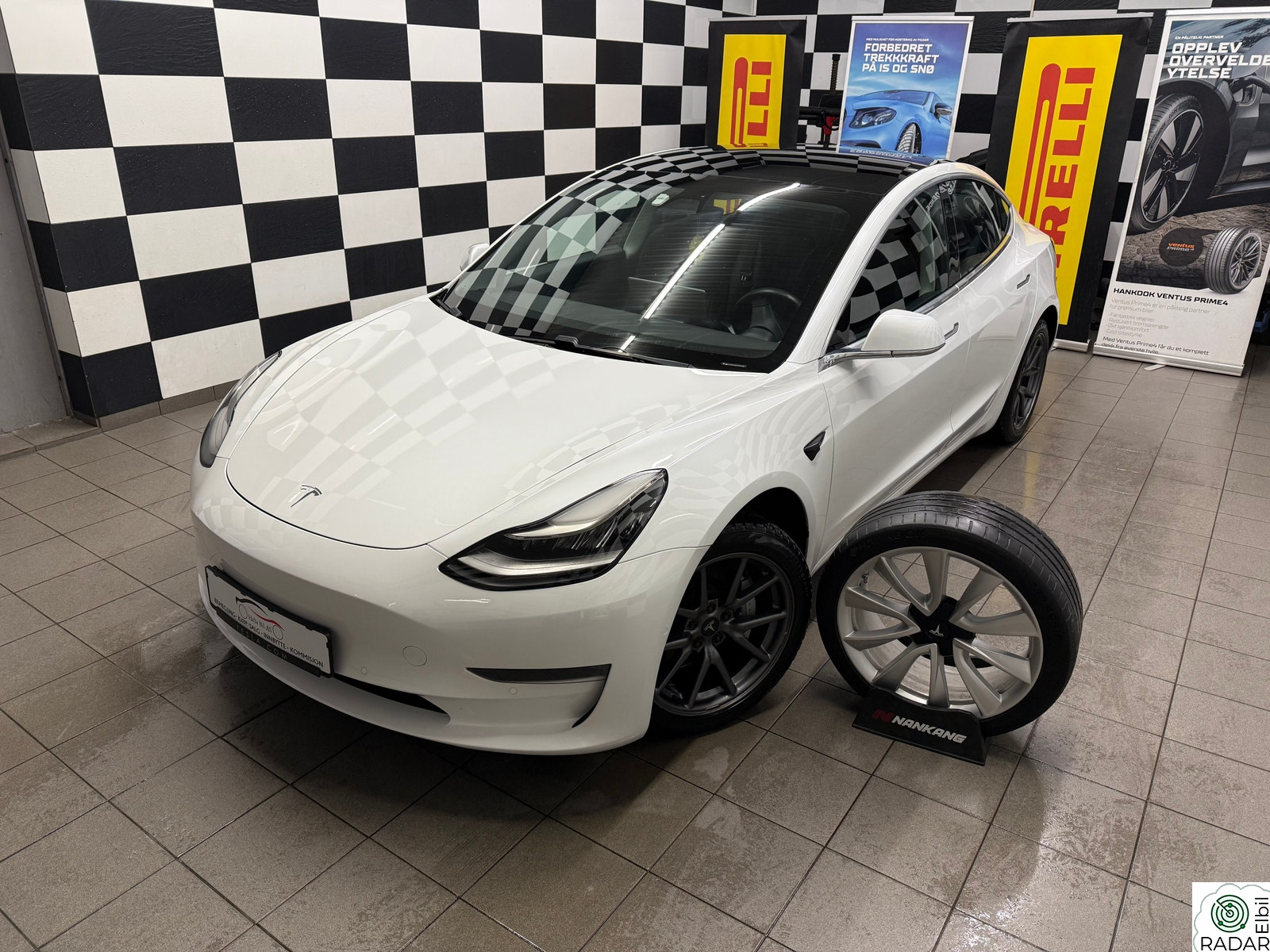 TESLA Model 3 LongRange*AWD*PREMIUM*1-EIER*SE FARGE+UTSTYR*NY EU