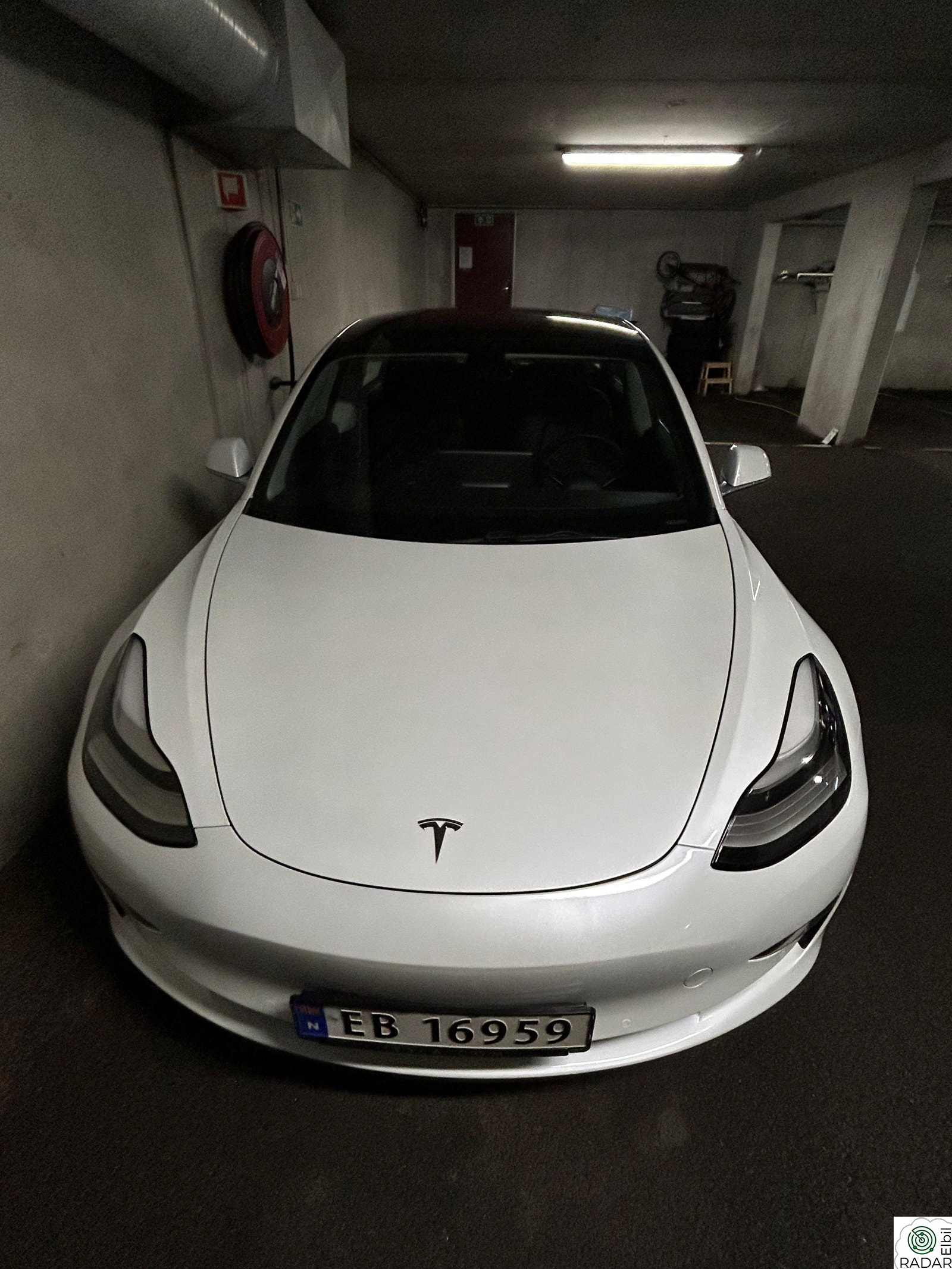 TESLA Model 3 LR AWD. Kun 34 432 km. EU godkjent til 19.11.2027.