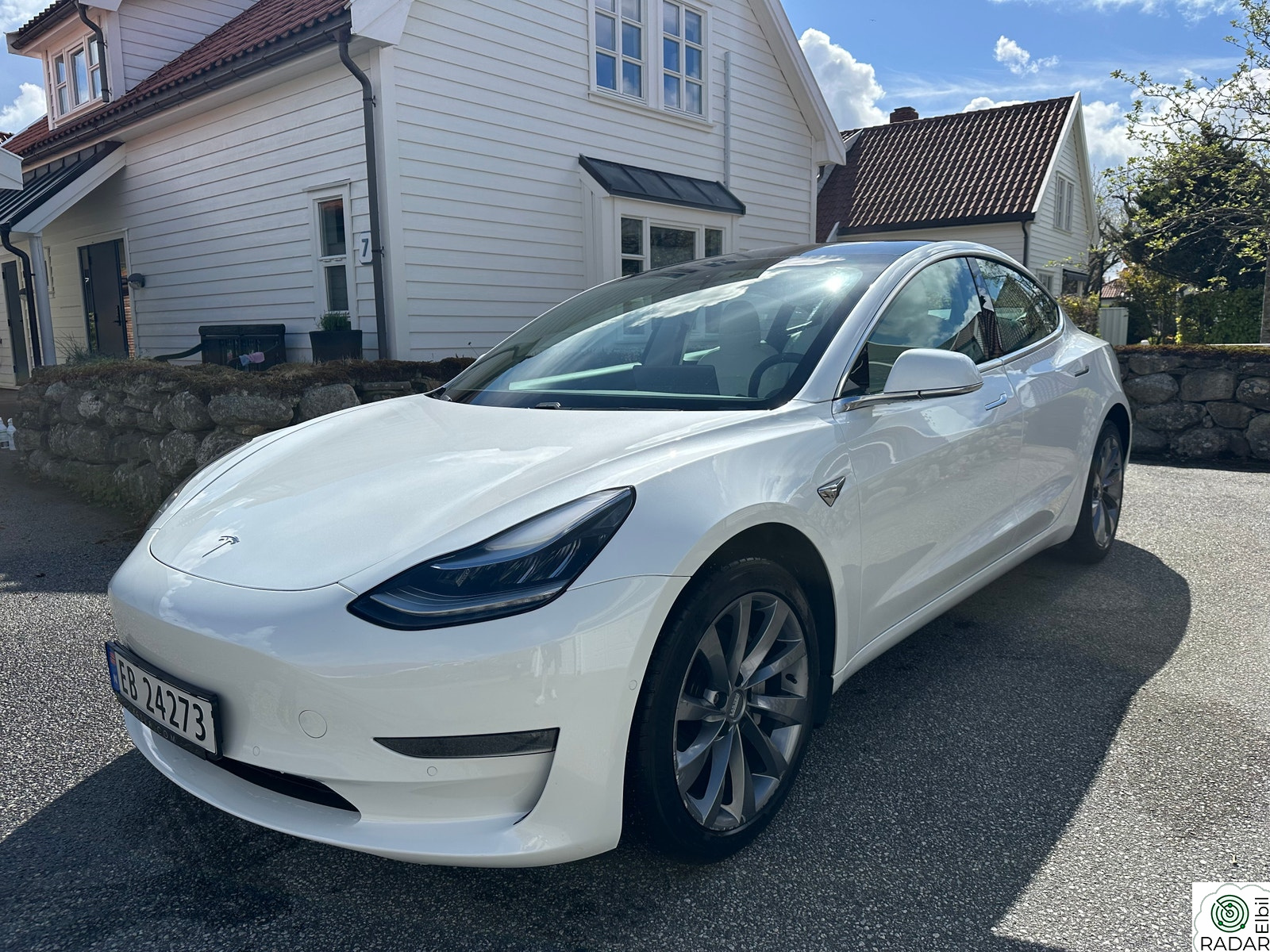 TESLA Model 3 Long Range AWD