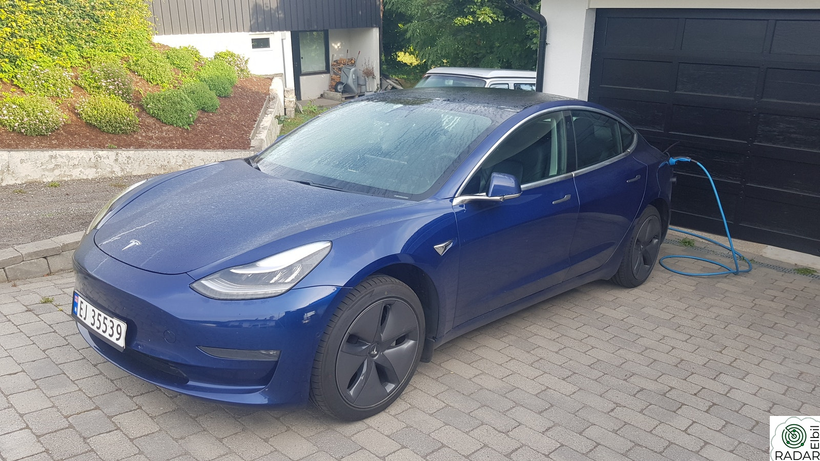 TESLA Model 3 Long Range AWD rep objekt