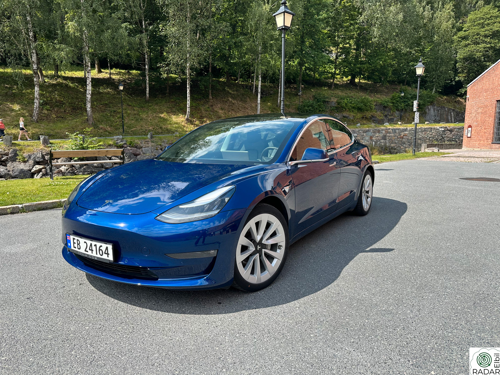 TESLA Model 3 Long Range AWD | Acceleration boost | Skiboks
