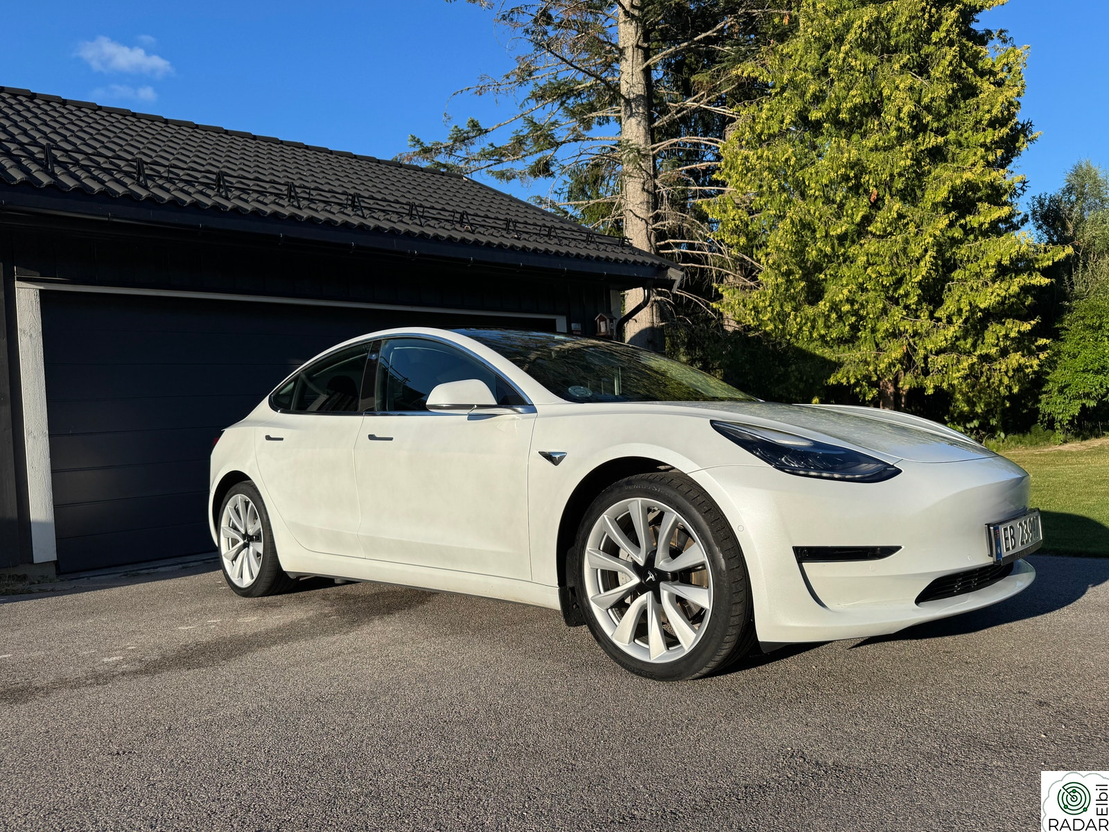 TESLA Model 3 Long Range AWD