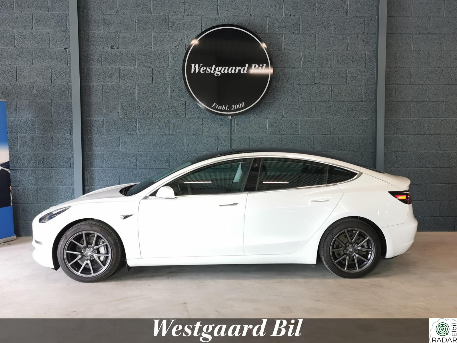TESLA Model 3 LONG RANGE AWD PREMIUM*SKINN*KAMERA*HENGERFESTE*